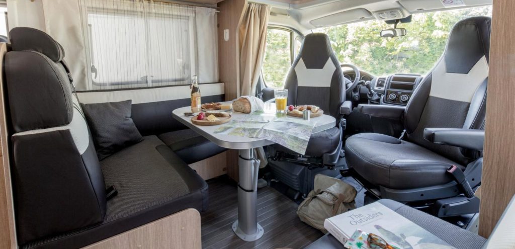 Sunlight T68 - Car2Rent